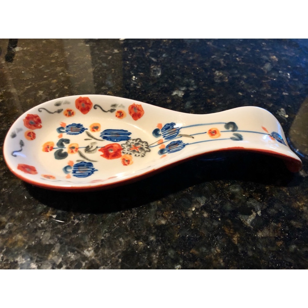 Anthropologie hand painted floral spoon rest.